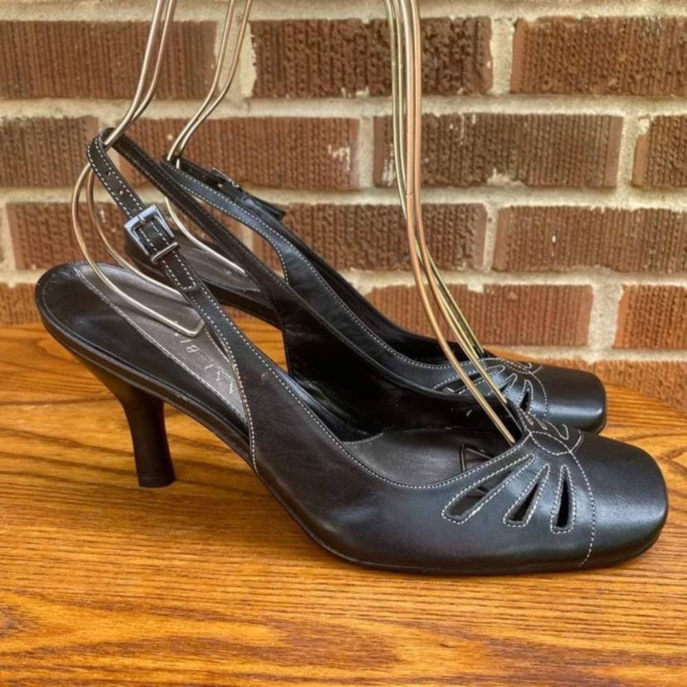 GIANNI BINI Black Leather SYDNEY Slingback Adjustable Back Heel 8.5 M
